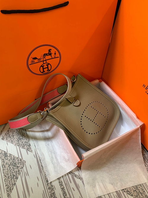 エルメス バッグ 激安背面デザイン